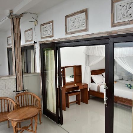 Warung Ombak Homestay Амед Екстер'єр фото