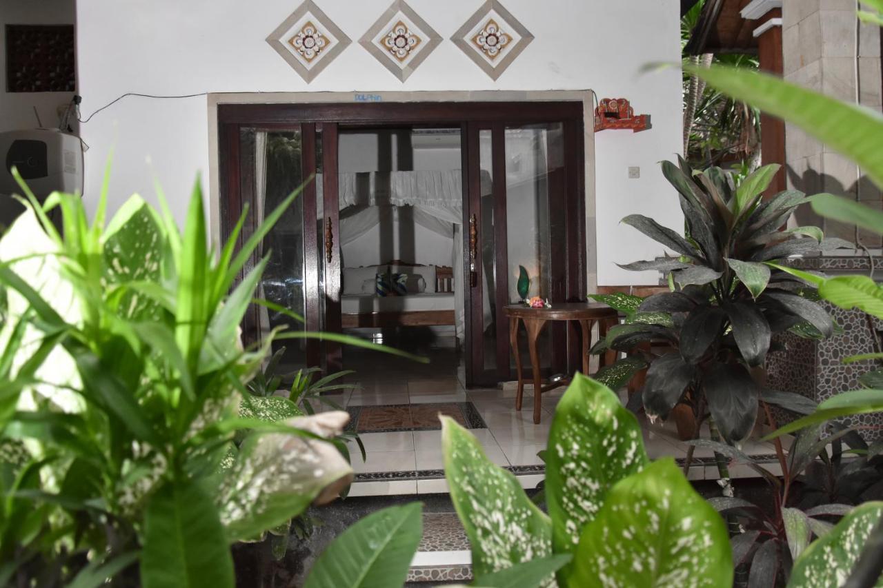 Warung Ombak Homestay Амед Екстер'єр фото